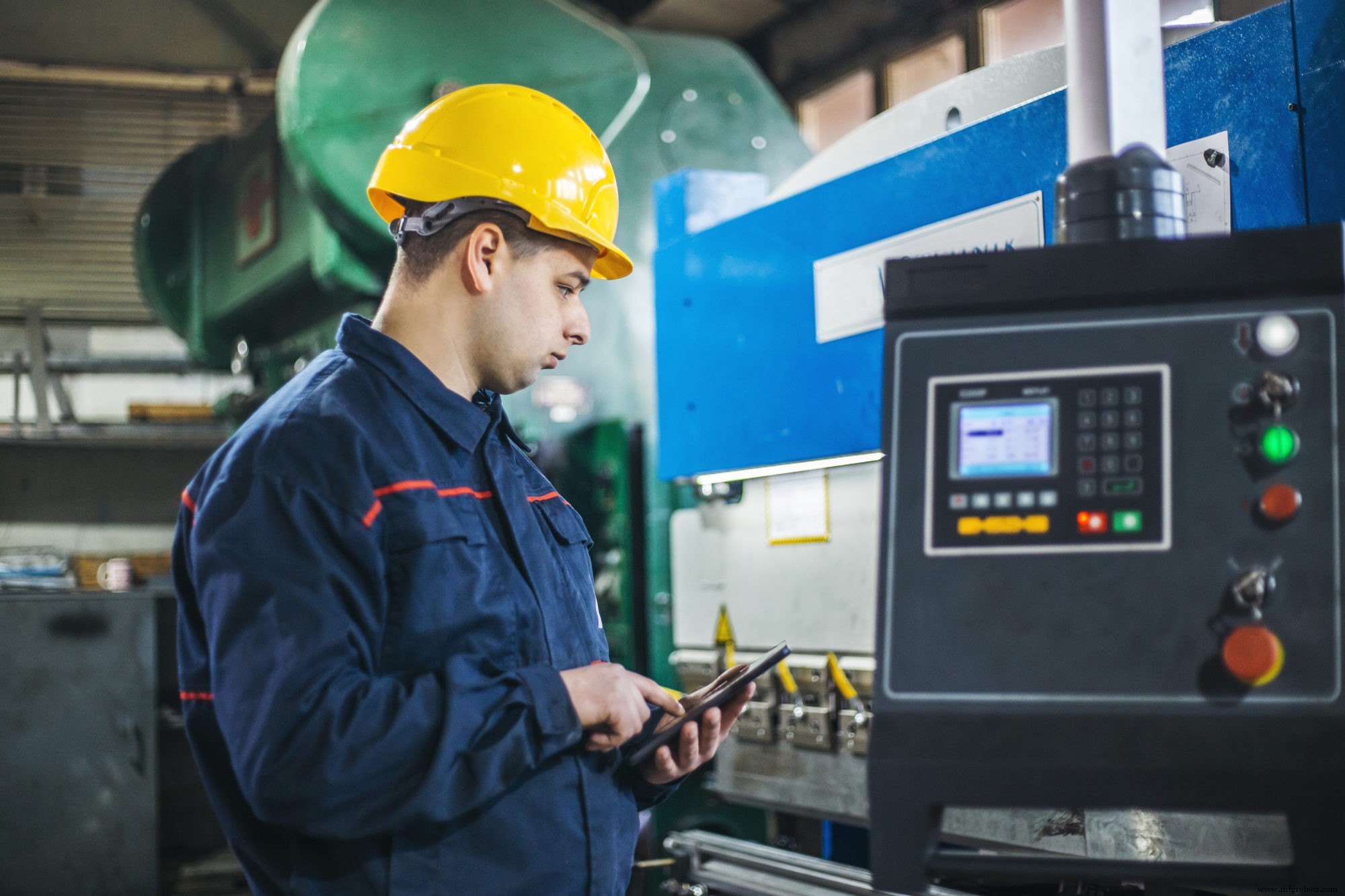 MTTF vs MTBF: мастерство метрик отказа для превосходного обслуживания