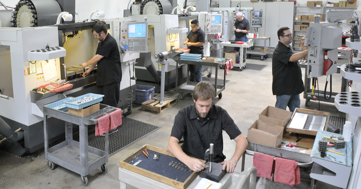 12 проверенных стратегий ускорения роста вашего CNC-бизнеса