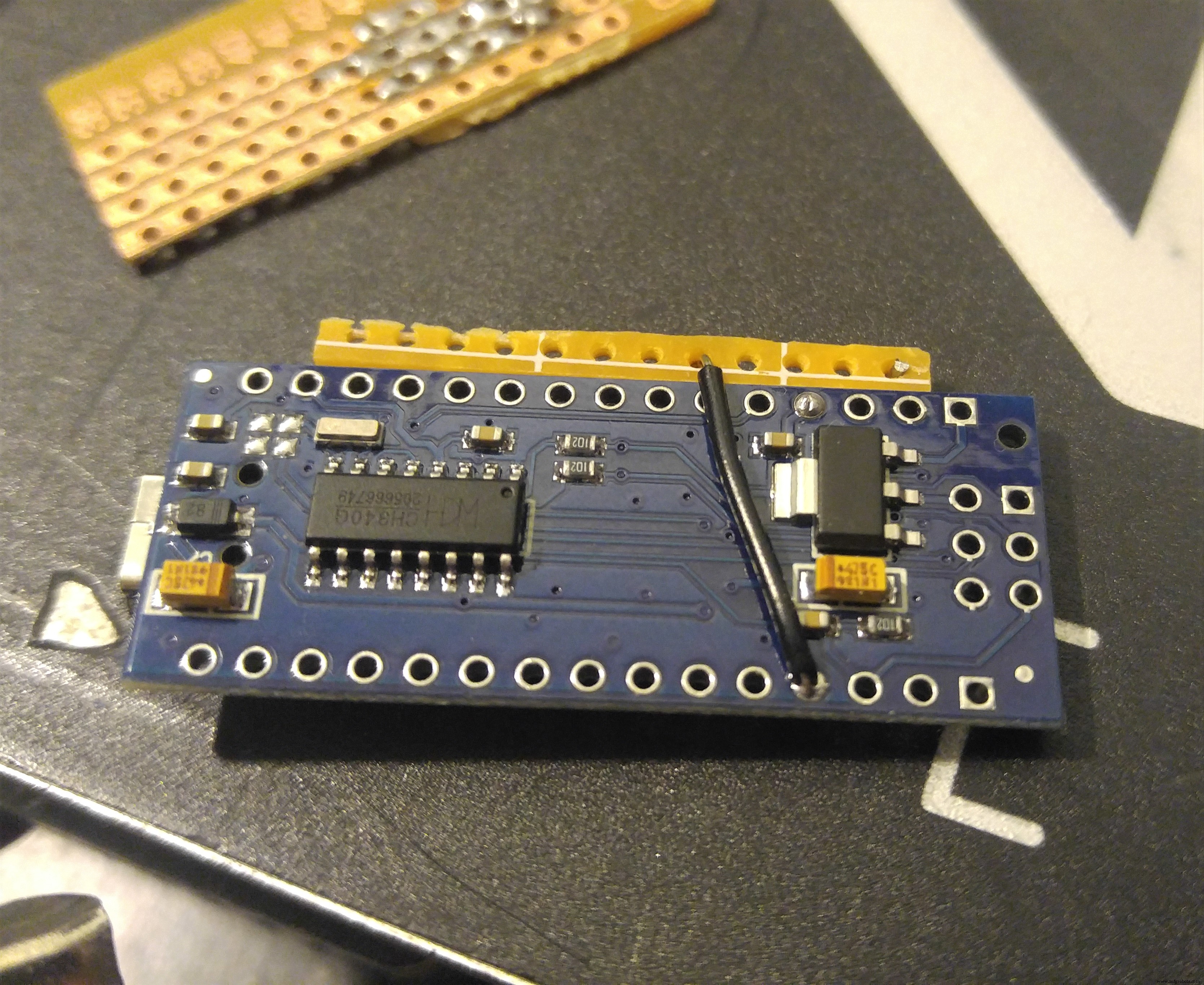 Портативный дальномер на Arduino Nano: HC-SR04, питание 18650, 3D-корпус