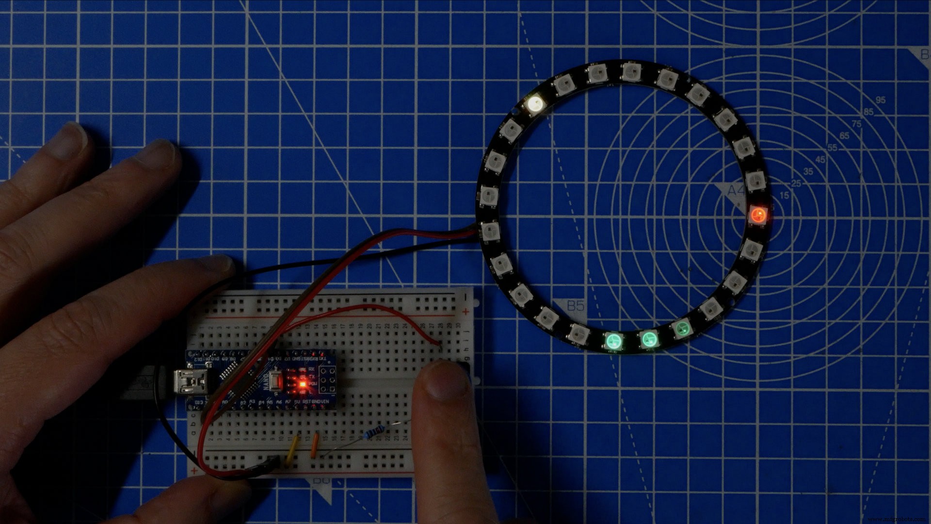 Pixel Chaser: игра на один тап с NeoPixel Ring и Arduino Nano