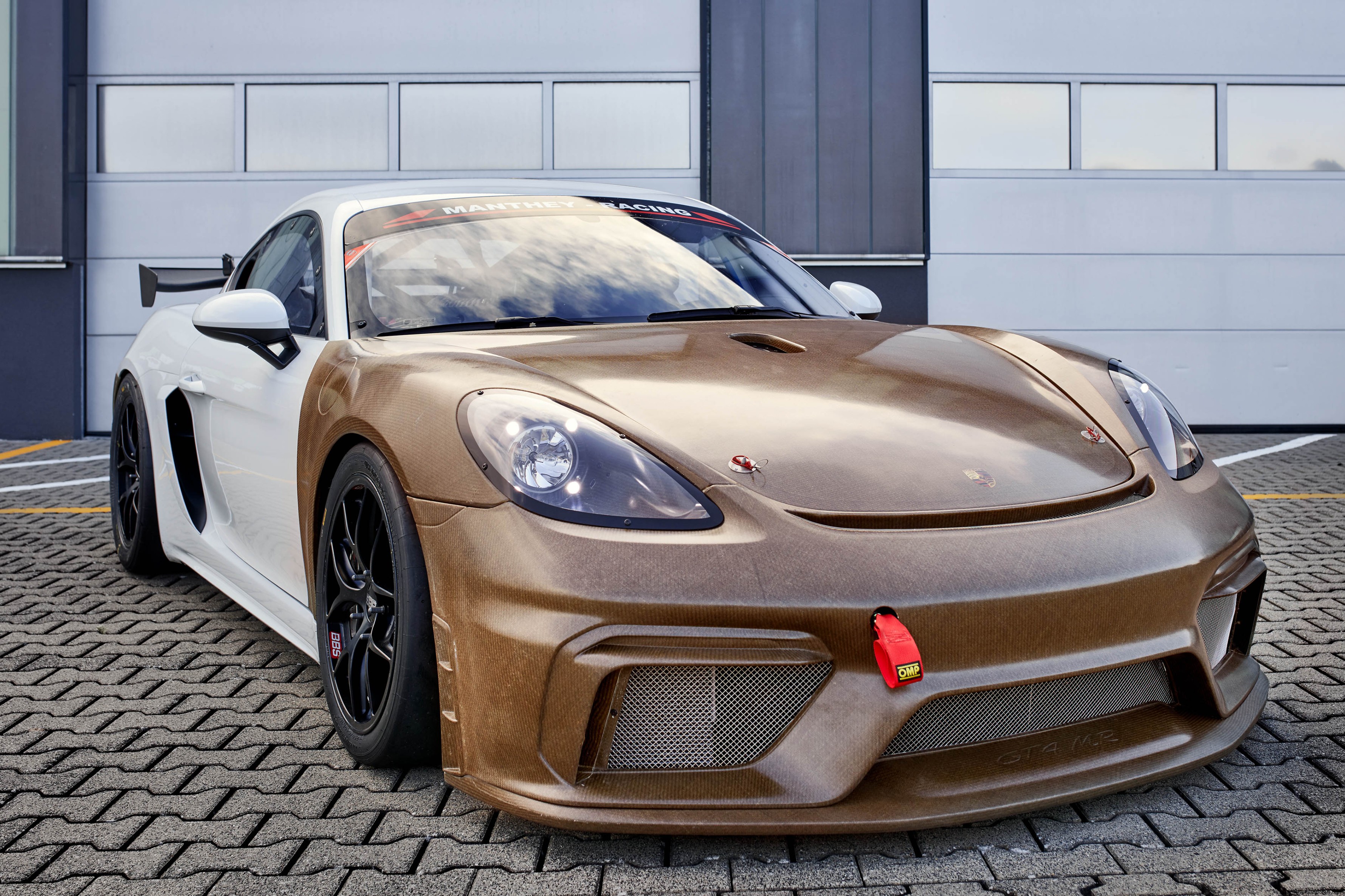 Porsche и Bcomp представляют эко-композитный кузов для Cayman 718 GT4 CS MR