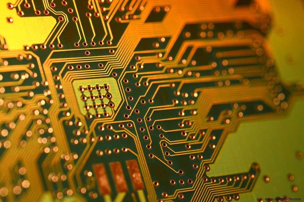 Мастерство работы с трафаретами для PCB: полное руководство по точной пайке