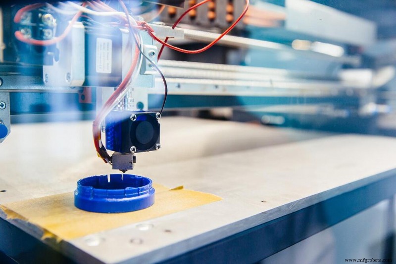 Как селективное лазерное синтерирование (SLS) превращает 3D CAD-дизайны в твердые детали
