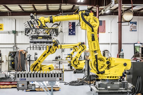 Fanuc M-900iA/150P: прессовочное обслуживание — скорость, точность, безопасность