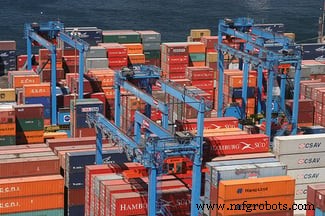 Кастомные контейнеры для автопрома: решения под производителей и поставщиков